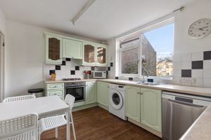 Kitchen- click for photo gallery